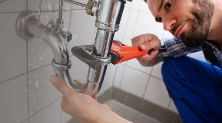 Toilet leak repair in Lagrange, WY